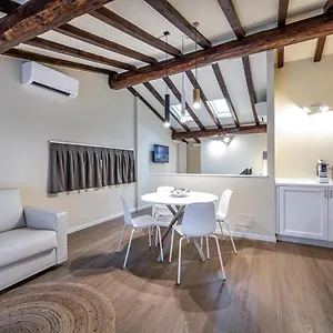 Garibaldi Luxury Apartment Prato (Prato)
