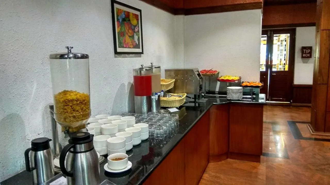 *** Resort Elysium Garden Hotel Munnar India
